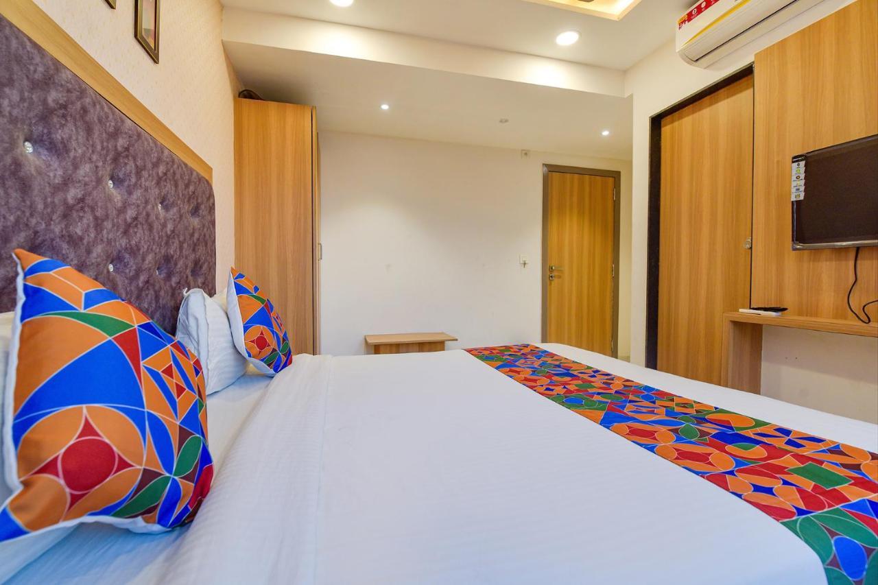 אחמדאבאד Hotel Legrand.Inn מראה חיצוני תמונה