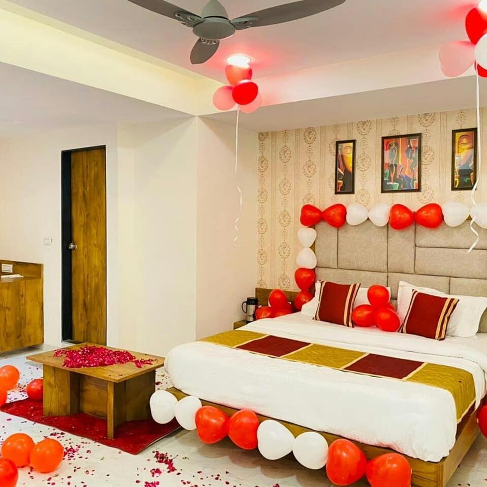אחמדאבאד Hotel Legrand.Inn מראה חיצוני תמונה